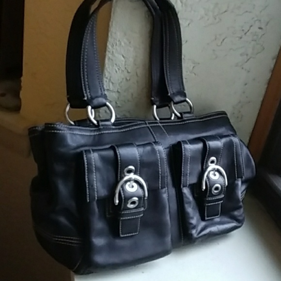 Coach - Picture 6 of 8